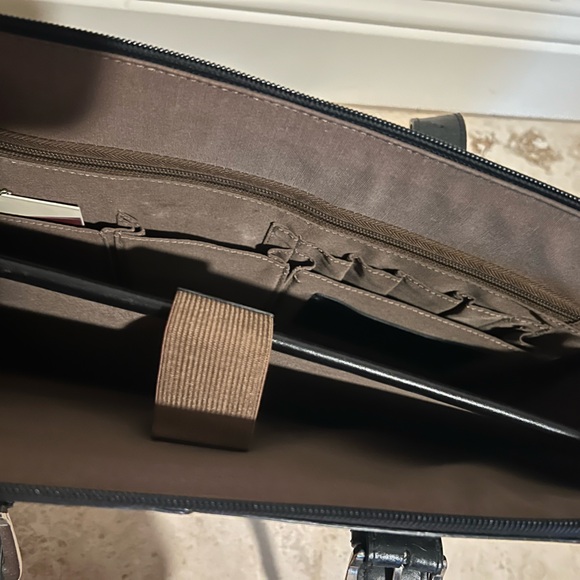 Jack Georges black leather Milano Madison Avenue Tote
Laptop compatible - Picture 3 of 7